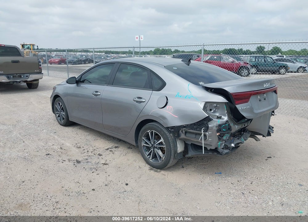 2023 KIA FORTE LXS VIN: 3KPF24AD6PE527085