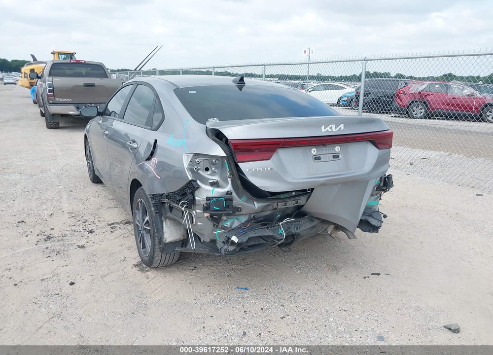 2023 KIA FORTE LXS VIN: 3KPF24AD6PE527085