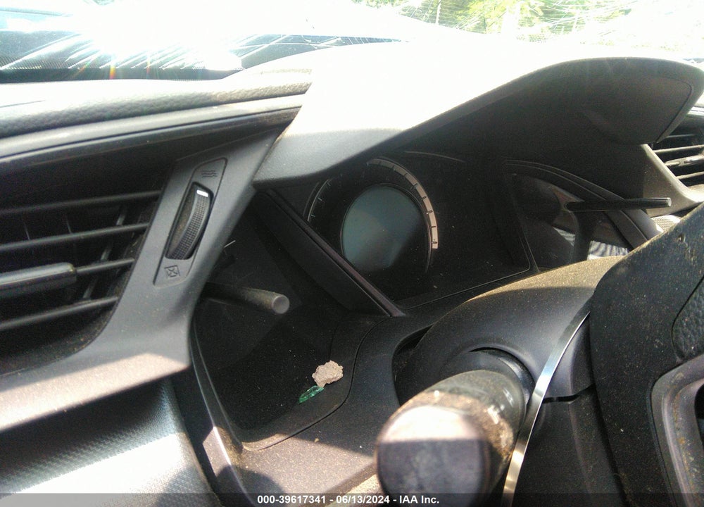 2018 HONDA CIVIC VIN: 2HGFC2F56JH604019