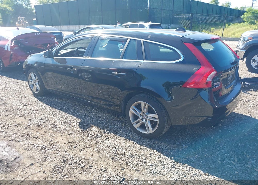 2015 VOLVO V60 T5 PREMIER VIN: YV140MEK9F1264088
