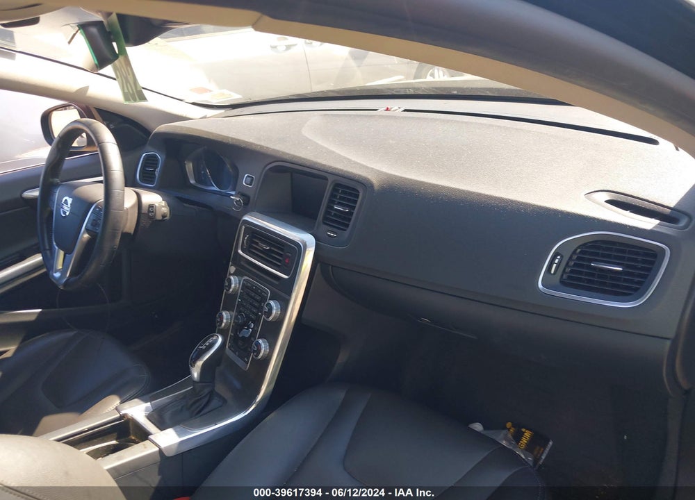 2015 VOLVO V60 T5 PREMIER VIN: YV140MEK9F1264088
