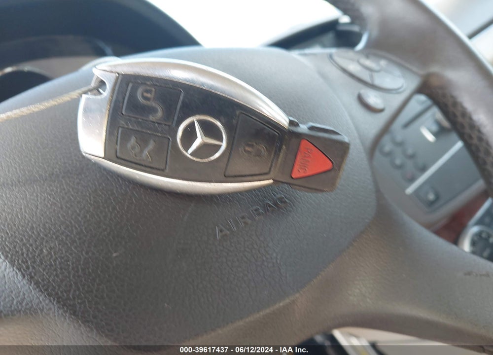 2011 MERCEDES-BENZ C 300 LUXURY 4MATIC/SPORT 4MATIC VIN: WDDGF8BB6BR159345