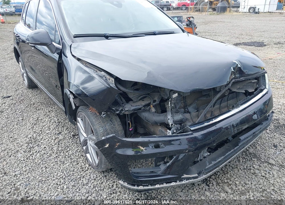 2016 VOLKSWAGEN TOUAREG VR6 LUX VIN: WVGEF9BP7GD003057