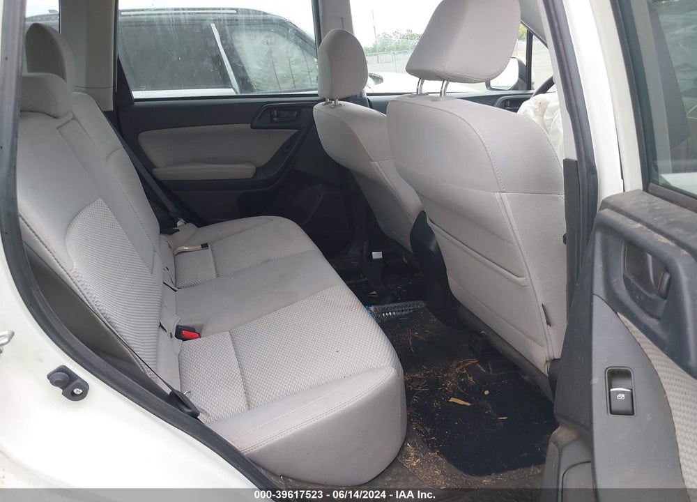 2018 SUBARU FORESTER 2.5I PREMIUM VIN: JF2SJAEC3JH517621