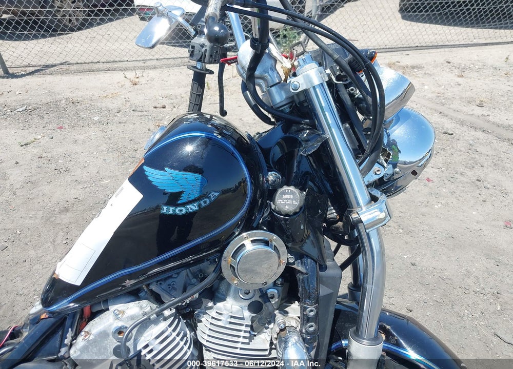 1986 HONDA VT700 C VIN: JH2RC1901GM203187