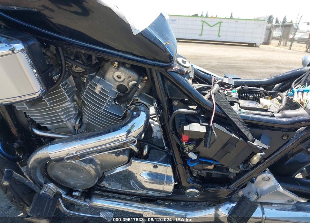 1986 HONDA VT700 C VIN: JH2RC1901GM203187