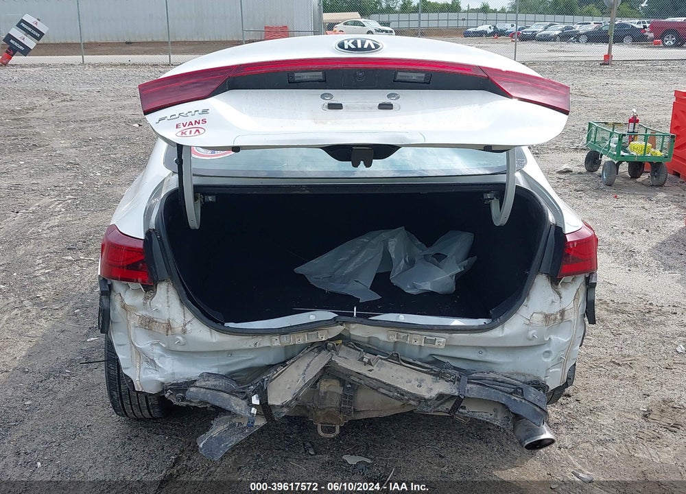 2019 KIA FORTE LXS VIN: 3KPF24AD4KE078353