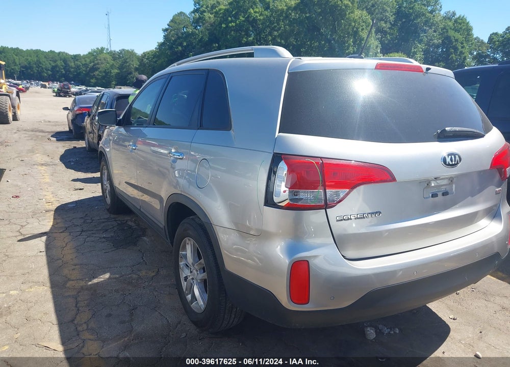2015 KIA SORENTO LX VIN: 5XYKT3A6XFG641504