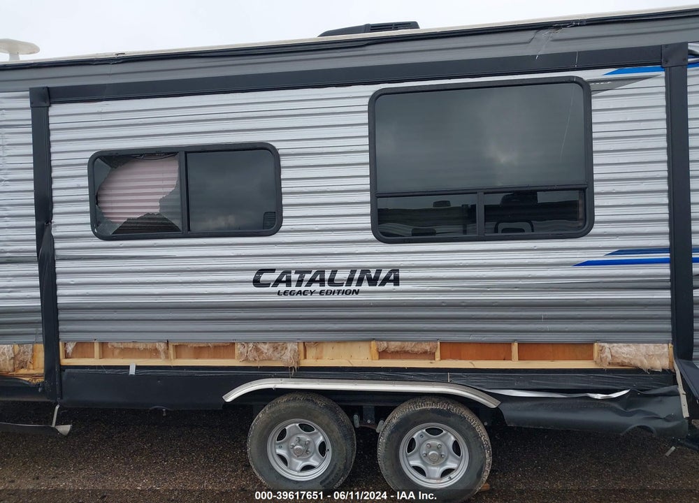 2019 COACHMEN CATALINA 243RBS VIN: 5ZT2CANB8KU033208