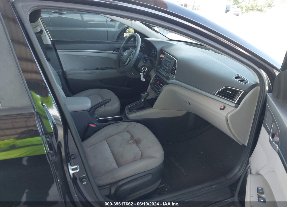 2017 HYUNDAI ELANTRA SE VIN: KMHD74LFXHU376614