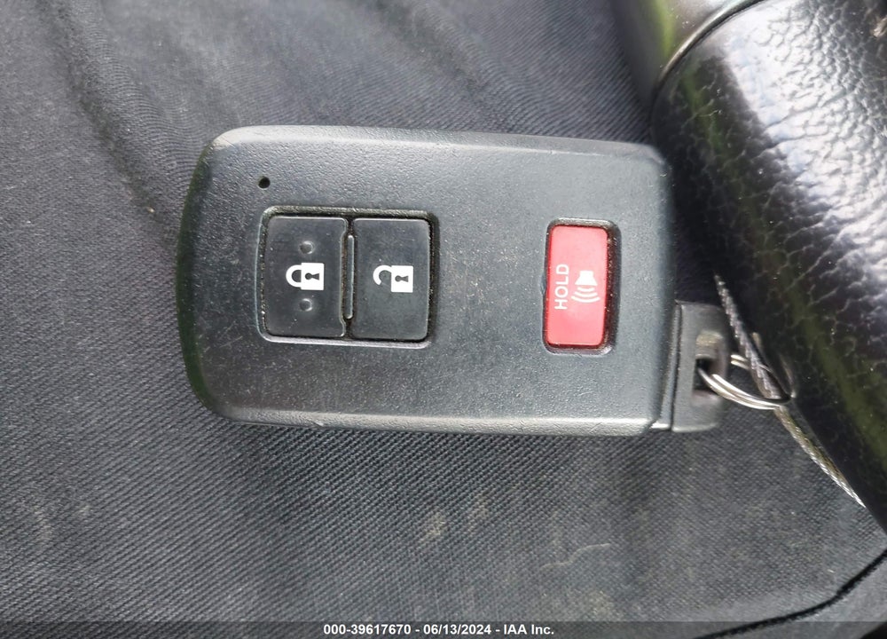 2021 TOYOTA TACOMA VIN: 3TMGZ5AN2MM388668