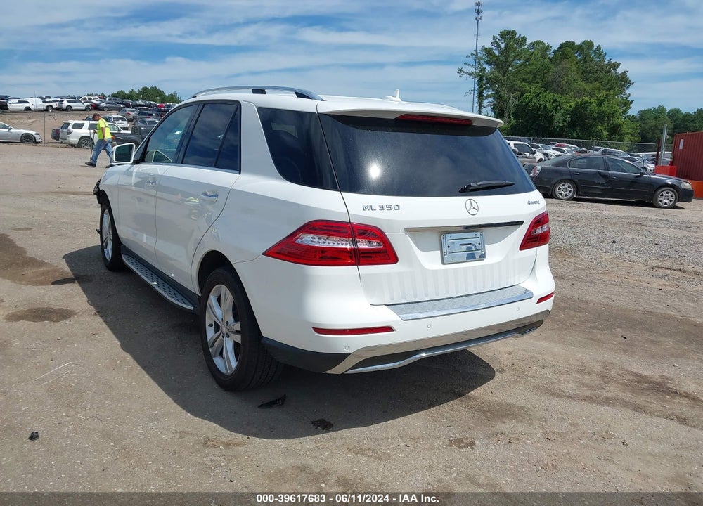2014 MERCEDES-BENZ ML 350 4MATIC VIN: 4JGDA5HB4EA413120