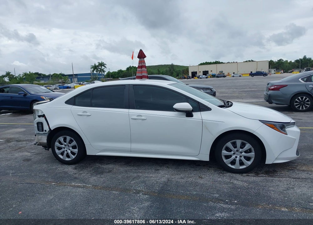 2021 TOYOTA COROLLA LE VIN: 5YFEPMAE1MP152755