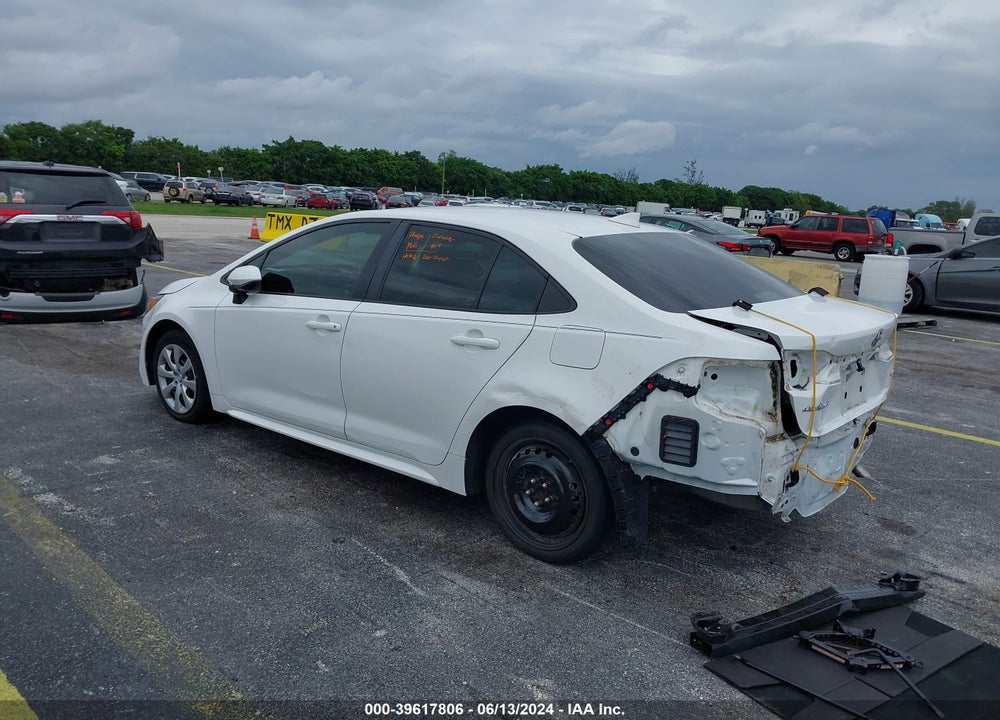 2021 TOYOTA COROLLA LE VIN: 5YFEPMAE1MP152755