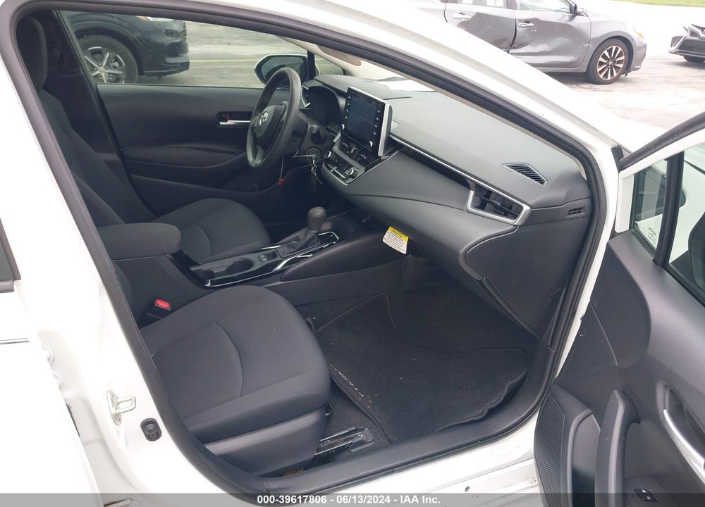 2021 TOYOTA COROLLA LE VIN: 5YFEPMAE1MP152755