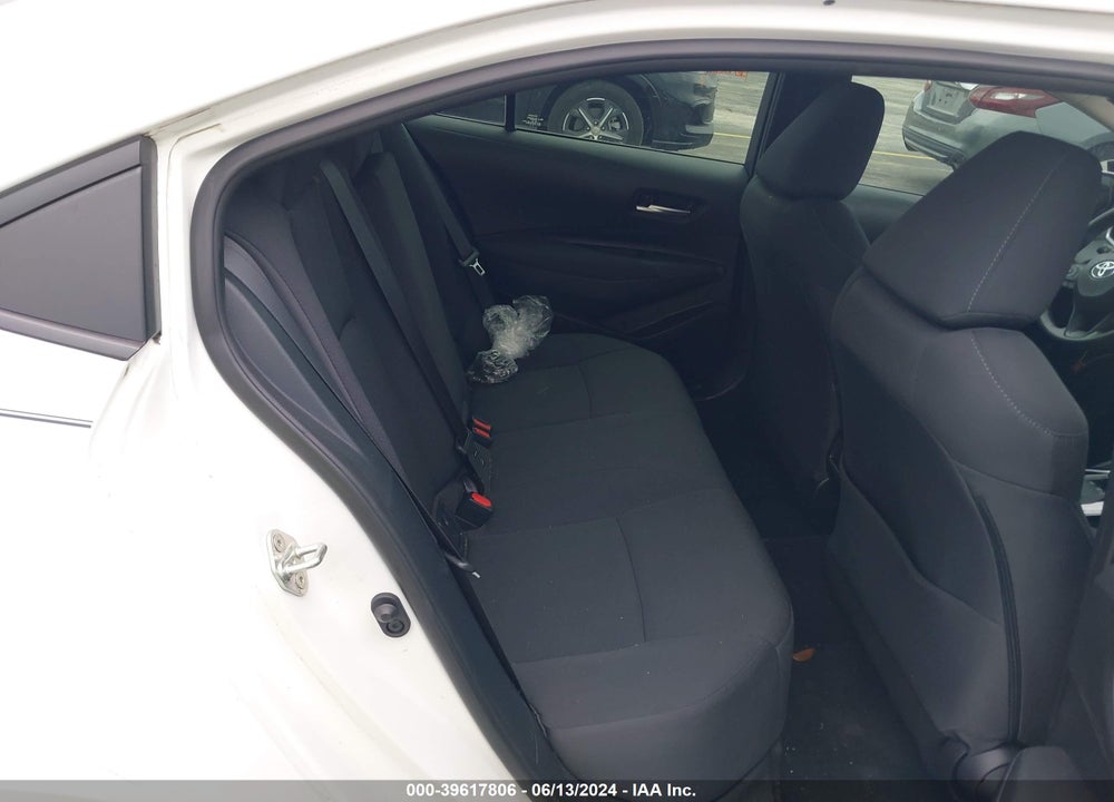 2021 TOYOTA COROLLA LE VIN: 5YFEPMAE1MP152755