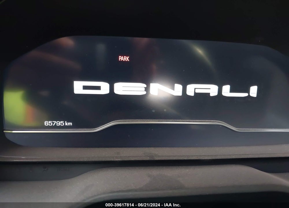 2022 GMC YUKON XL 2WD DENALI VIN: 1GKS1JKT4NR213947