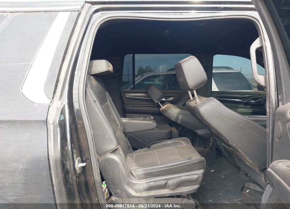 2022 GMC YUKON XL 2WD DENALI VIN: 1GKS1JKT4NR213947