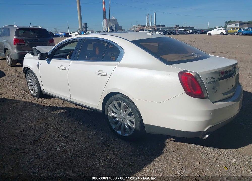 2010 LINCOLN MKS VIN: 1LNHL9DR5AG615929