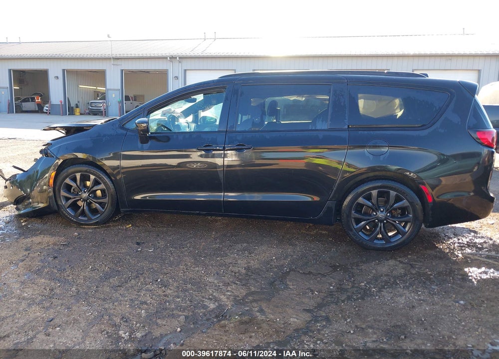 2019 CHRYSLER PACIFICA TOURING L PLUS VIN: 2C4RC1EG8KR610022