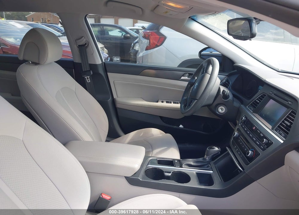 2016 HYUNDAI SONATA SPORT VIN: 5NPE34AF5GH428568