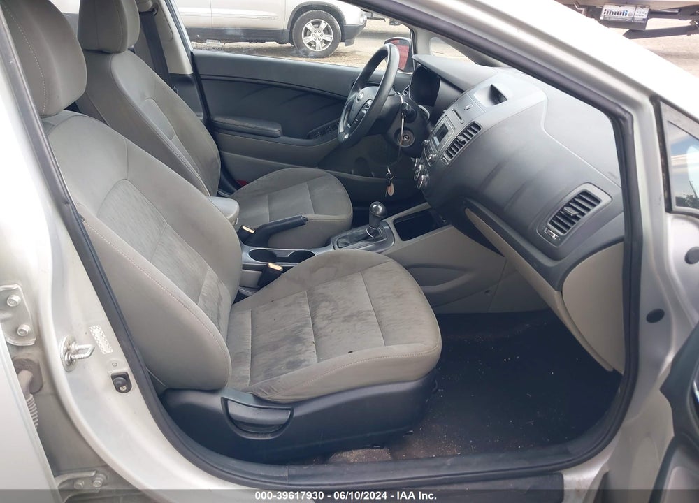 2015 KIA FORTE LX VIN: KNAFK4A68F5410004