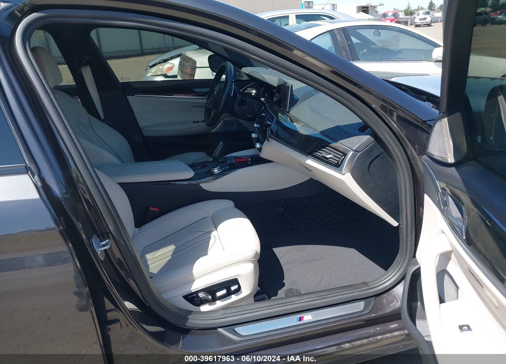 2017 BMW 540I VIN: WBAJE5C34HG915118