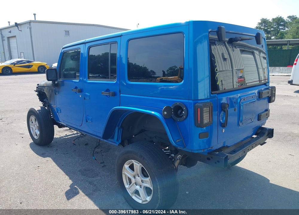 2015 JEEP WRANGLER UNLIMITED SAHARA VIN: 1C4BJWEG9FL675139