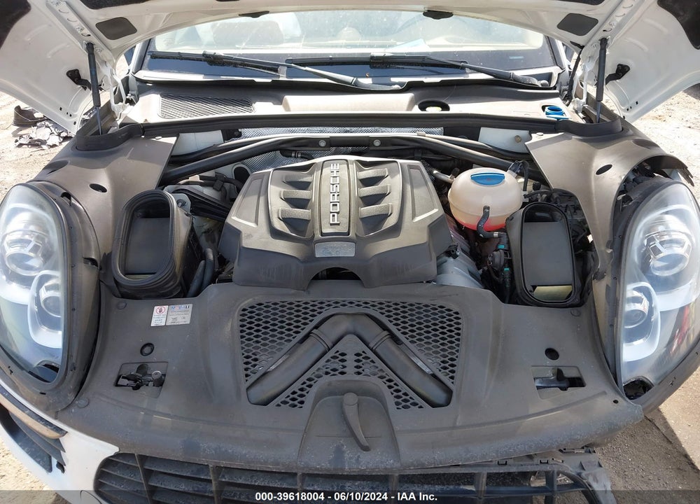 2015 PORSCHE MACAN S VIN: WP1AB2A50FLB52287