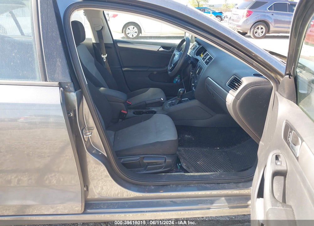 2018 VOLKSWAGEN JETTA 1.4T S VIN: 3VW2B7AJ5JM229143