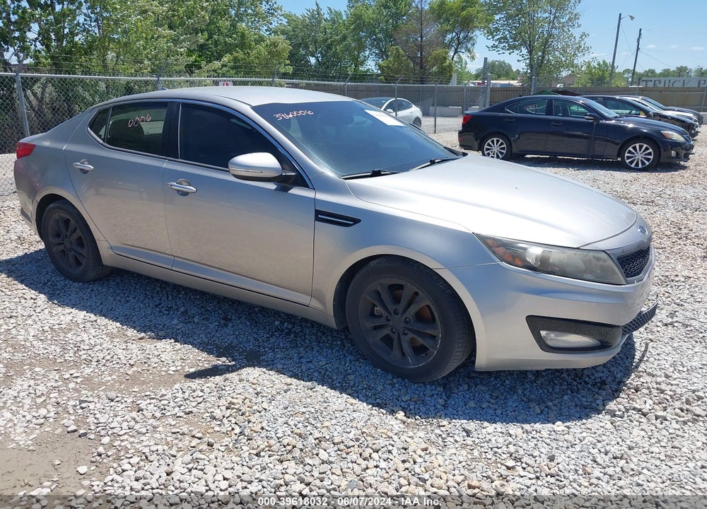 2011 KIA OPTIMA EX VIN: KNAGN4A70B5075688