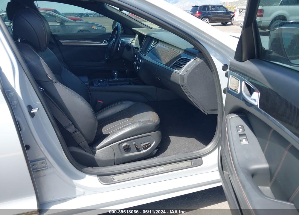 2019 GENESIS G80 3.3T SPORT VIN: KMTFN4JB7KU306127