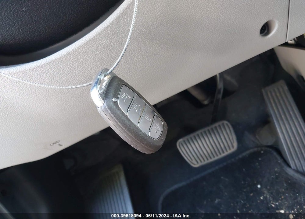 2019 HYUNDAI TUCSON VALUE VIN: KM8J3CA40KU966225