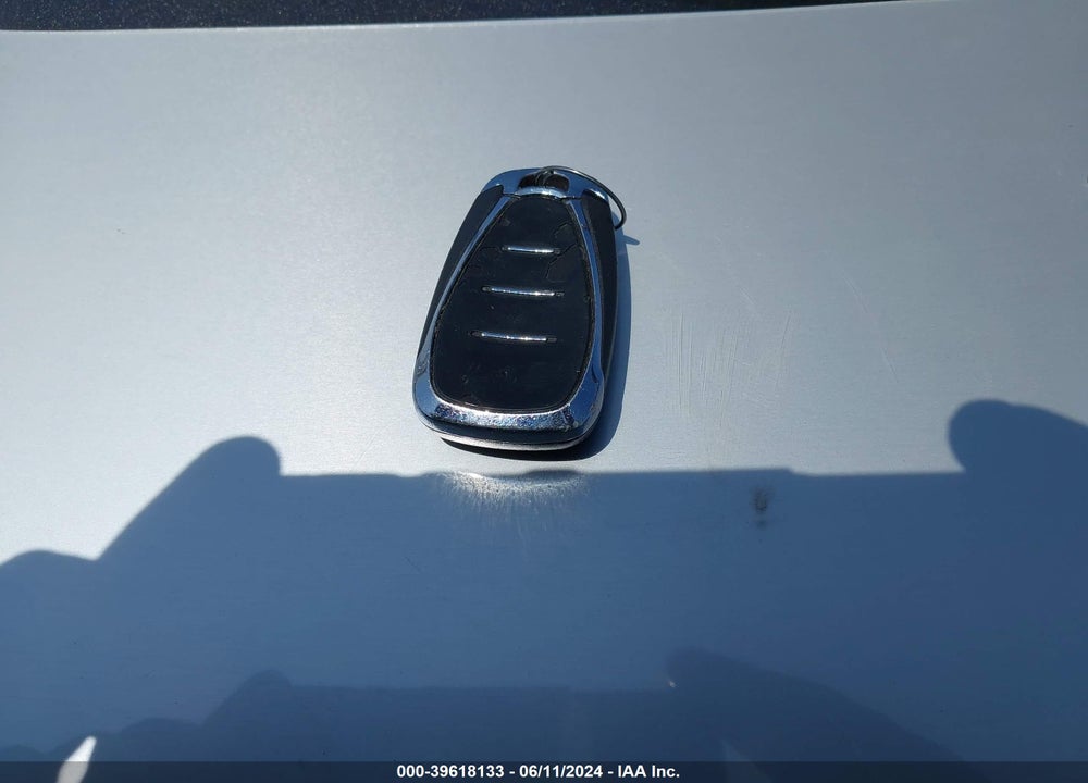 2019 CHEVROLET EQUINOX LT VIN: 3GNAXKEV1KS546499