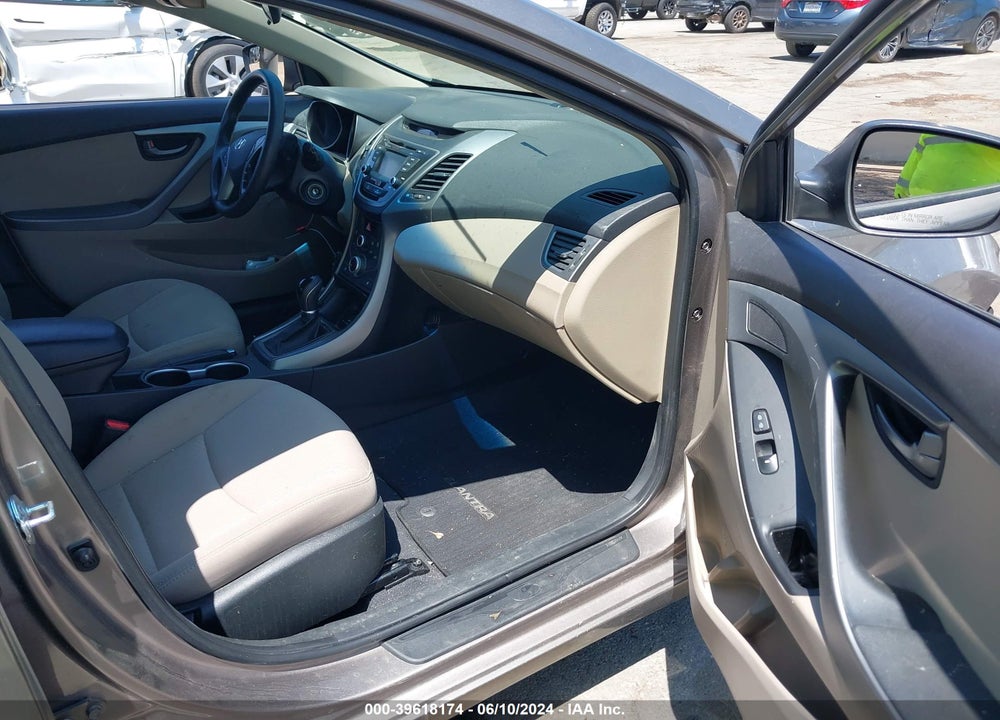 2014 HYUNDAI ELANTRA SE VIN: 5NPDH4AE6EH485945