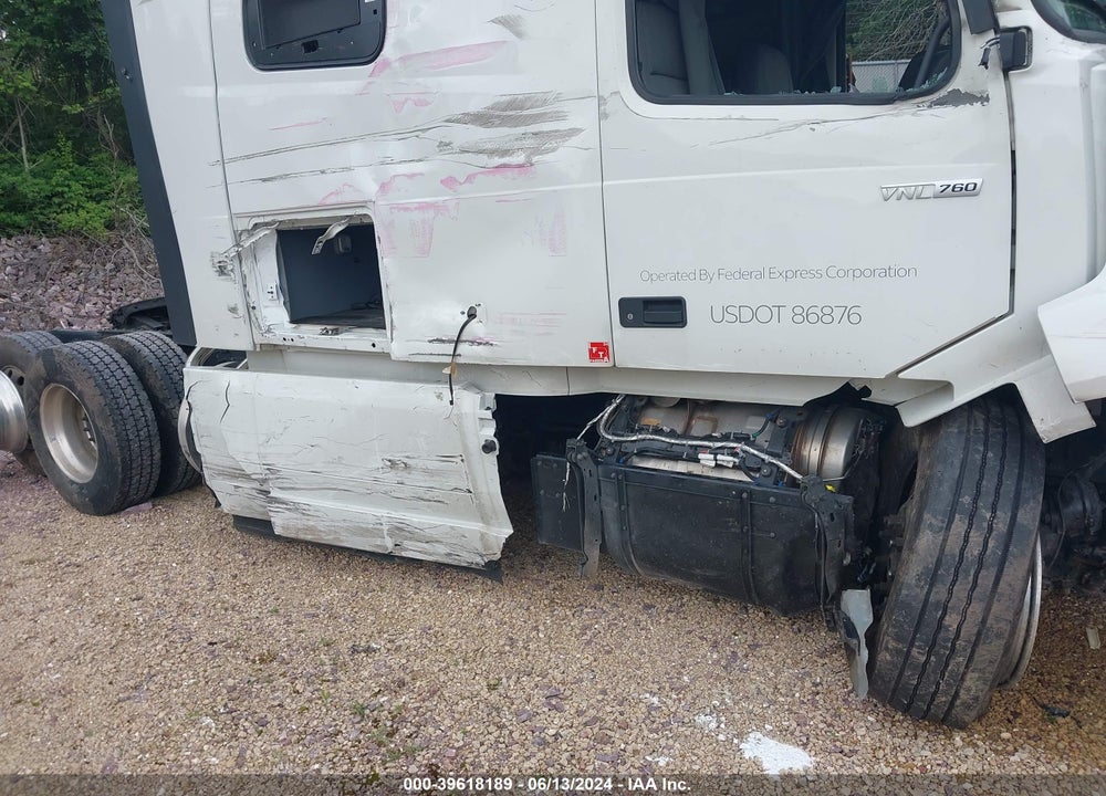 2023 VOLVO VNL VIN: 4V4NC9EH2PN622164