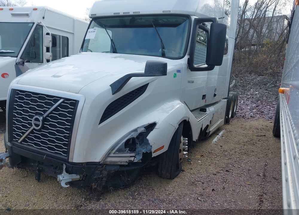 2023 VOLVO VNL VIN: 4V4NC9EH2PN622164