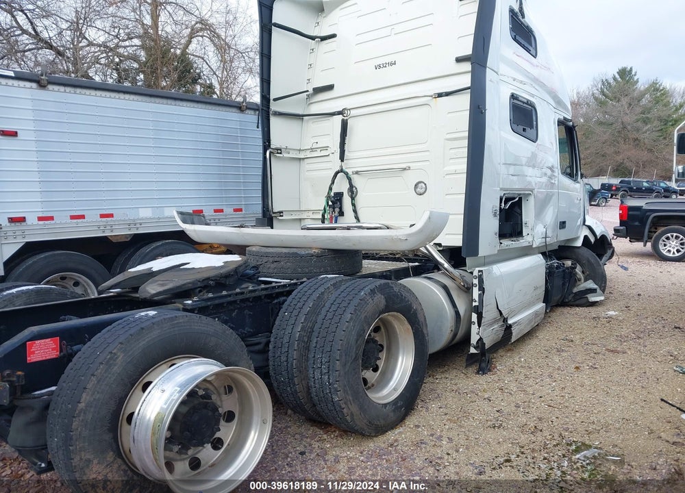 2023 VOLVO VNL VIN: 4V4NC9EH2PN622164