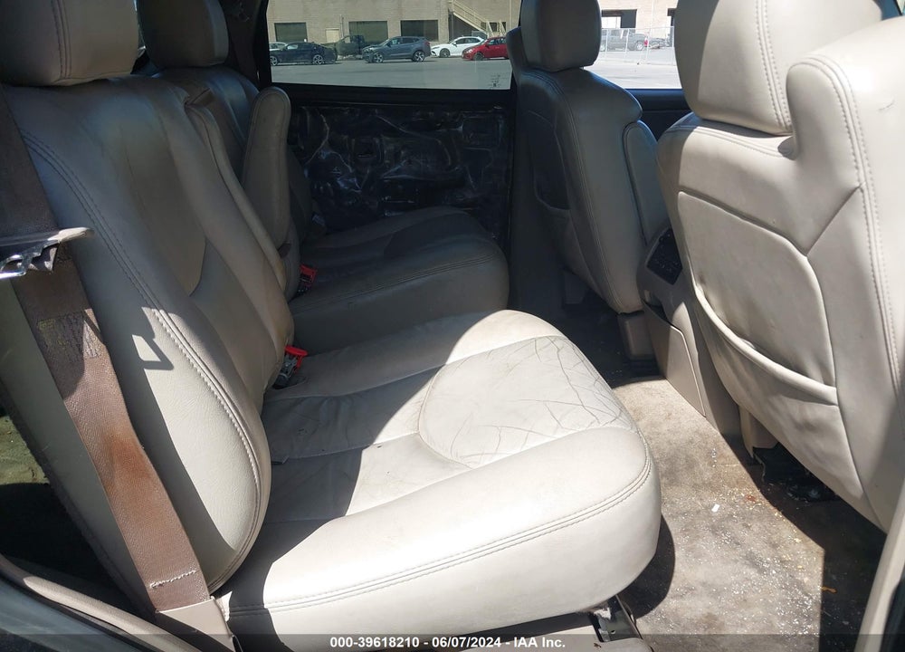 2005 CHEVROLET TAHOE LT VIN: 1GNEC13T95R197043