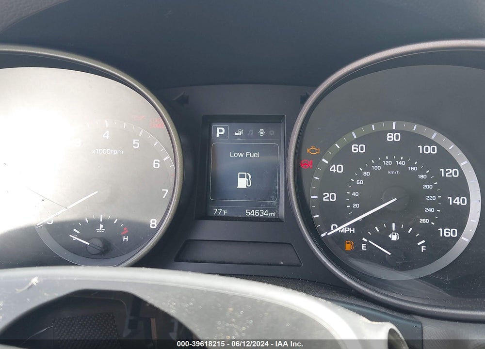 2017 HYUNDAI SANTA FE SPORT 2.4L VIN: 5NMZUDLB5HH006503