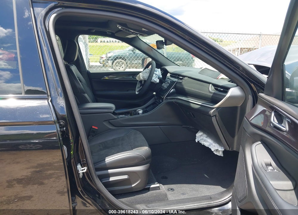 2023 JEEP GRAND CHEROKEE L VIN: 1C4RJKAG2P8710007