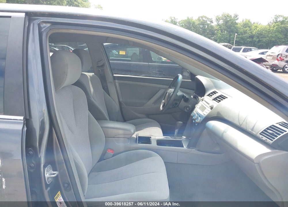 2010 TOYOTA CAMRY LE VIN: 4T1BF3EK4AU569300