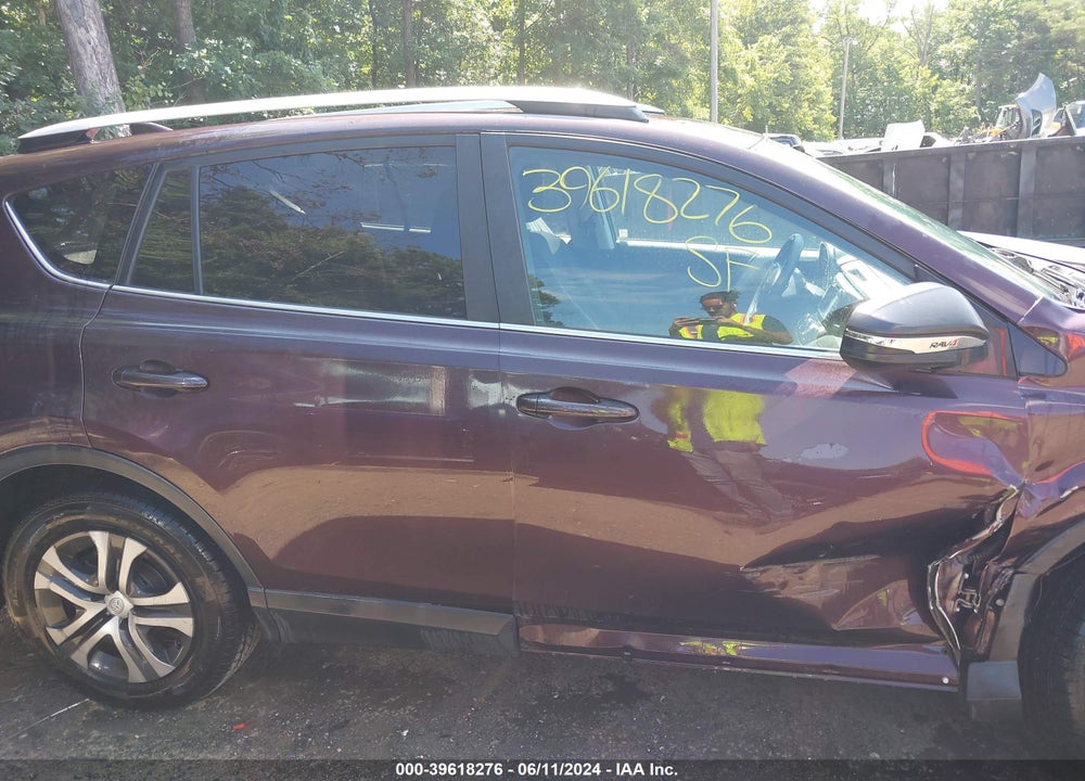 2016 TOYOTA RAV4 LE VIN: 2T3BFREV5GW448045