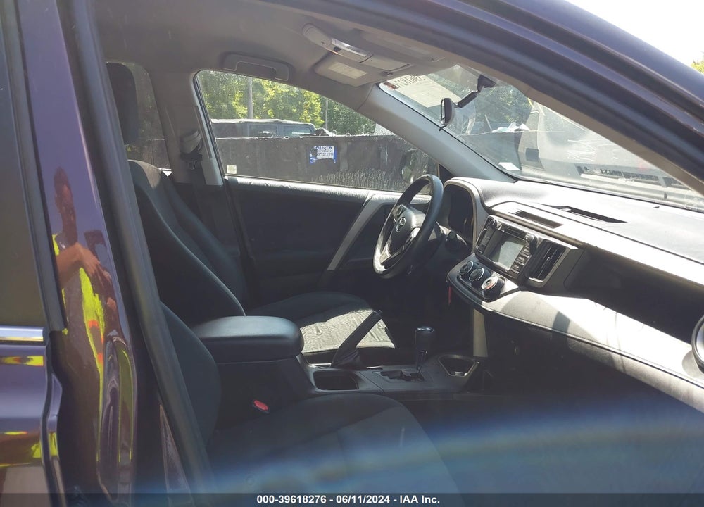 2016 TOYOTA RAV4 LE VIN: 2T3BFREV5GW448045