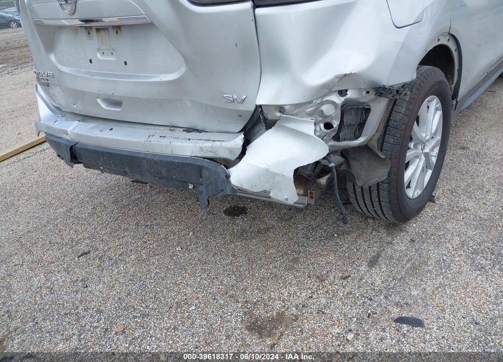 2018 NISSAN ROGUE SV VIN: JN8AT2MT3JW453138
