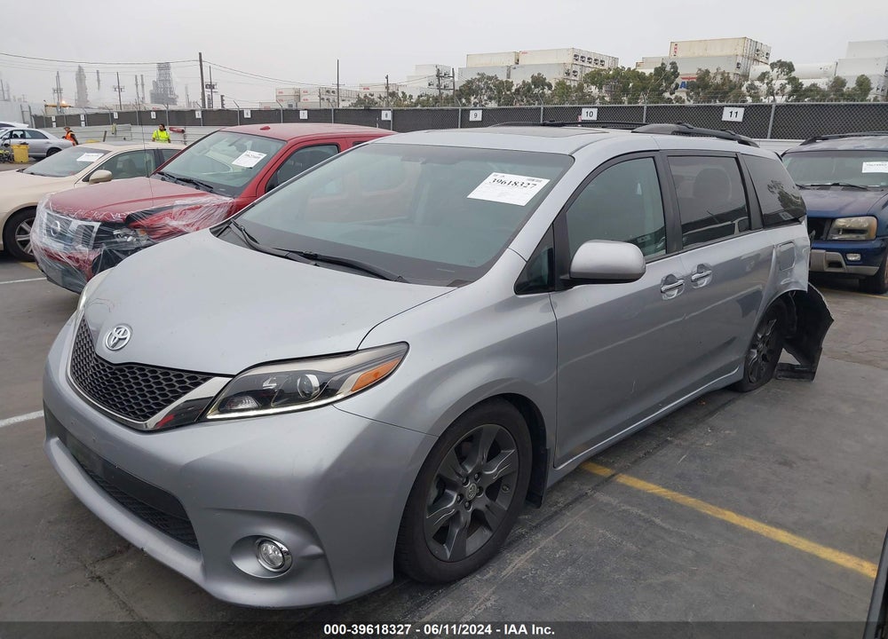 2016 TOYOTA SIENNA SE 8 PASSENGER VIN: 5TDXK3DC7GS726279