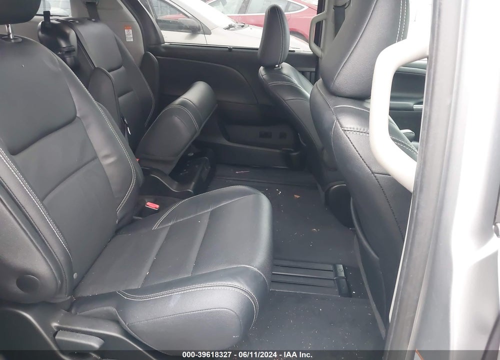 2016 TOYOTA SIENNA SE 8 PASSENGER VIN: 5TDXK3DC7GS726279