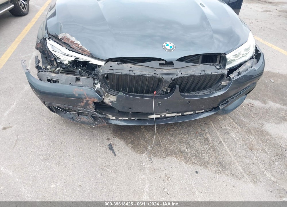 2016 BMW 750I XDRIVE VIN: WBA7F2C59GG416031