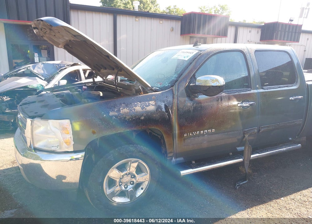 2013 CHEVROLET SILVERADO 1500 LT VIN: 3GCPKSE7XDG236375
