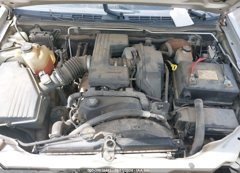 2005 CHEVROLET COLORADO LS VIN: 1GCDT136958156822